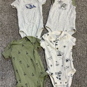 Carter’s Bodysuit Set